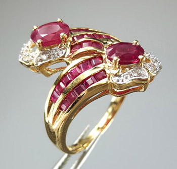 Ruby and diamond ring 