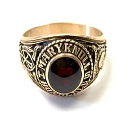 18k yellow gold and garnet university class ring