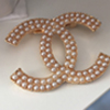 Chanel vintage gold brooch with pearls