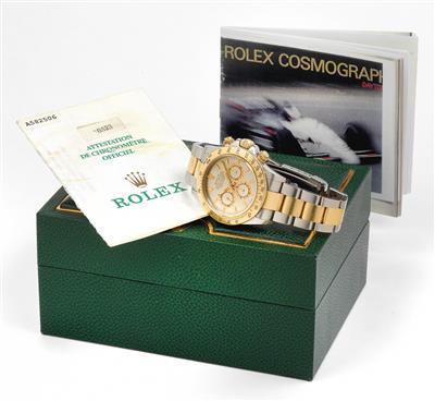 Rolex Oyster Perpetual Daytona Cosmograph in Box with Papers