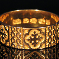 18 karat gold wedding band for men in antique design