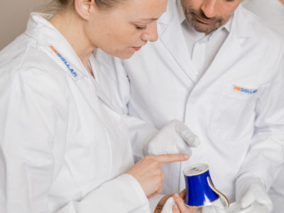 stock image: Expert and appraiser working on rare porcelain cup