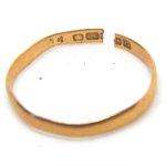 damaged, broken 22K British gold ring