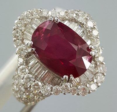 Burma ruby and diamond platinum ring