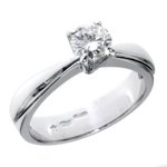 .950 platinum ring with solitaire