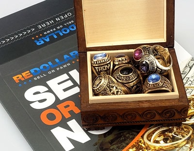 a set of class rings placed on reDollar selling package